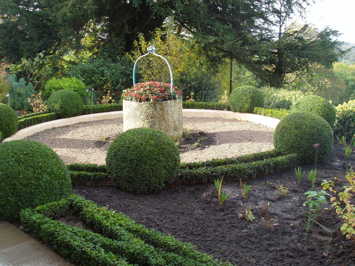 Sienna Earth Project, Private Garden, Cotswolds 7